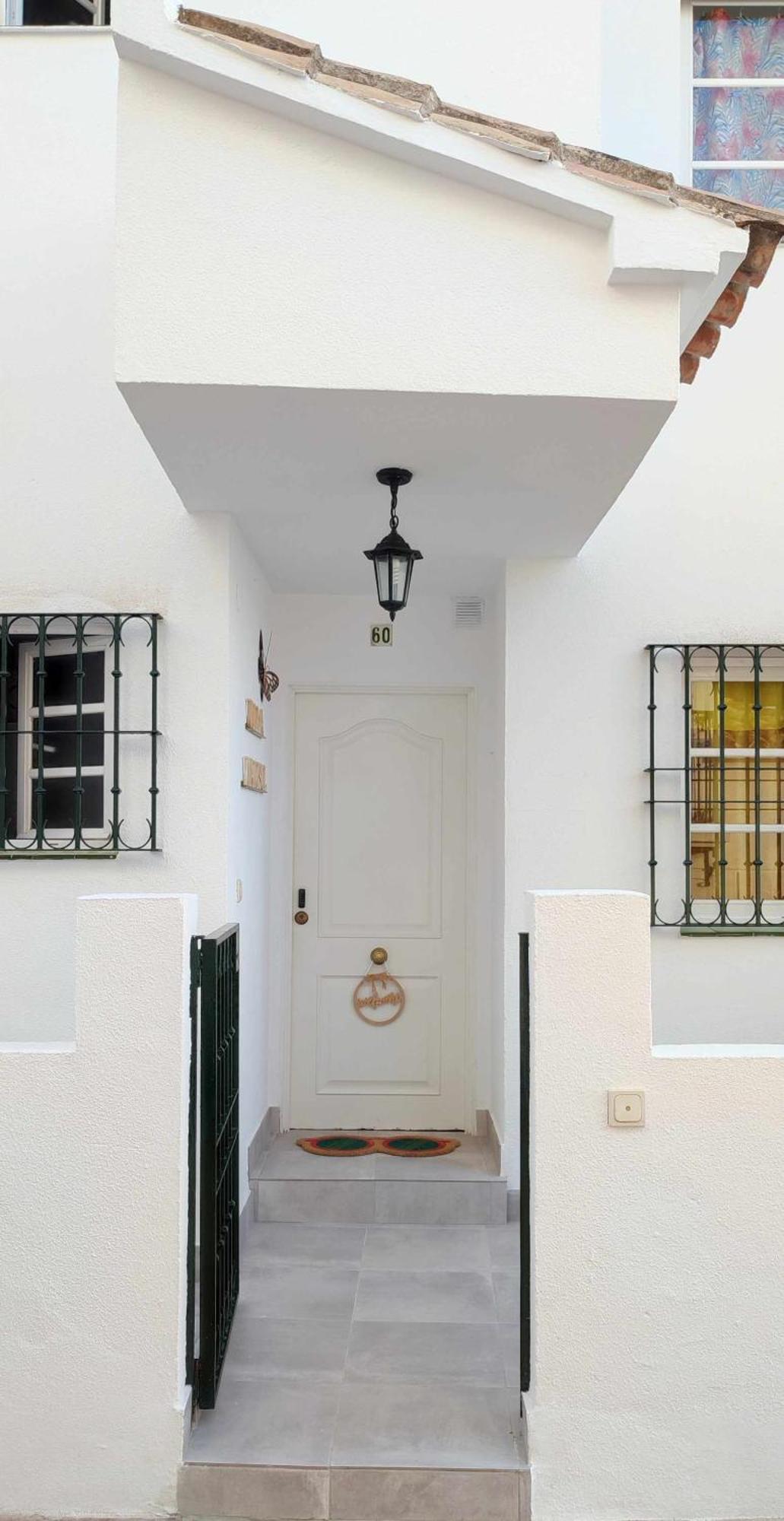 Villa Marisol Apartamento Australia เบนัลมาเดนา ภายนอก รูปภาพ